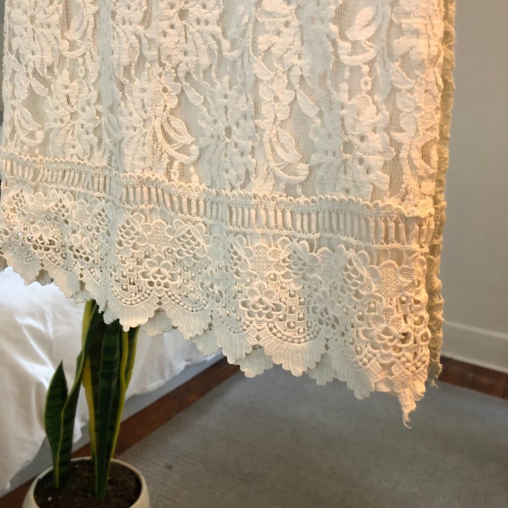 Mini Ivory Lace Dress - Picture 2 of 4